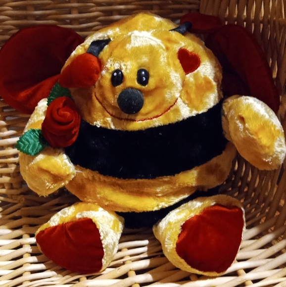 Dan Dee Other - Vintage Dan Dee Collectors Choice Plush Bumble Bee Love Red Rose 90s Toy